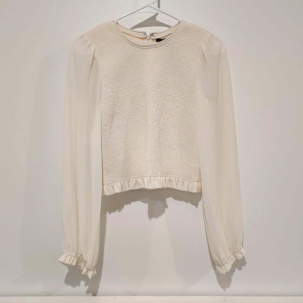 Quince long sleeved cream blouse, zippered back, sheer sleeves - M